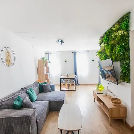 Magnifique Appartement, *